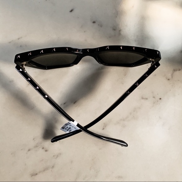 *SOLD* Valentino Rockstud Acetate Sunglasses - Picture 11 of 15